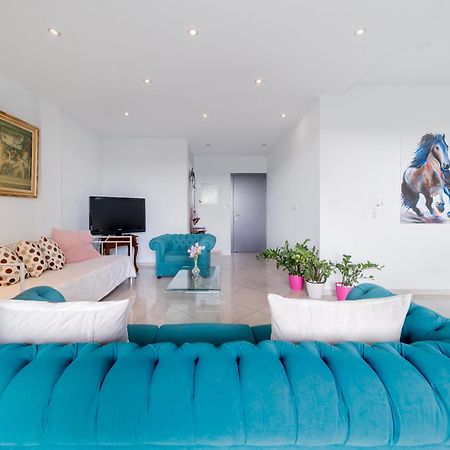 Mesogios House Suites Larnaca Exterior photo