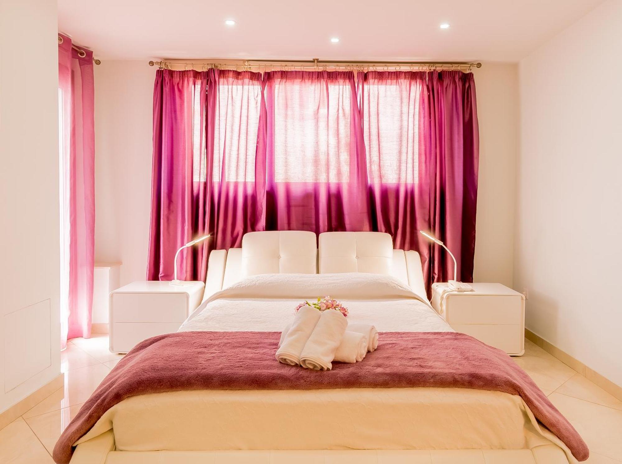 Mesogios House Suites Larnaca Room photo
