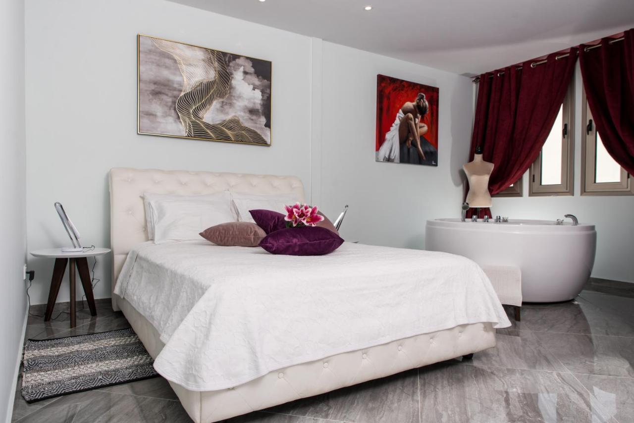 Mesogios House Suites Larnaca Exterior photo
